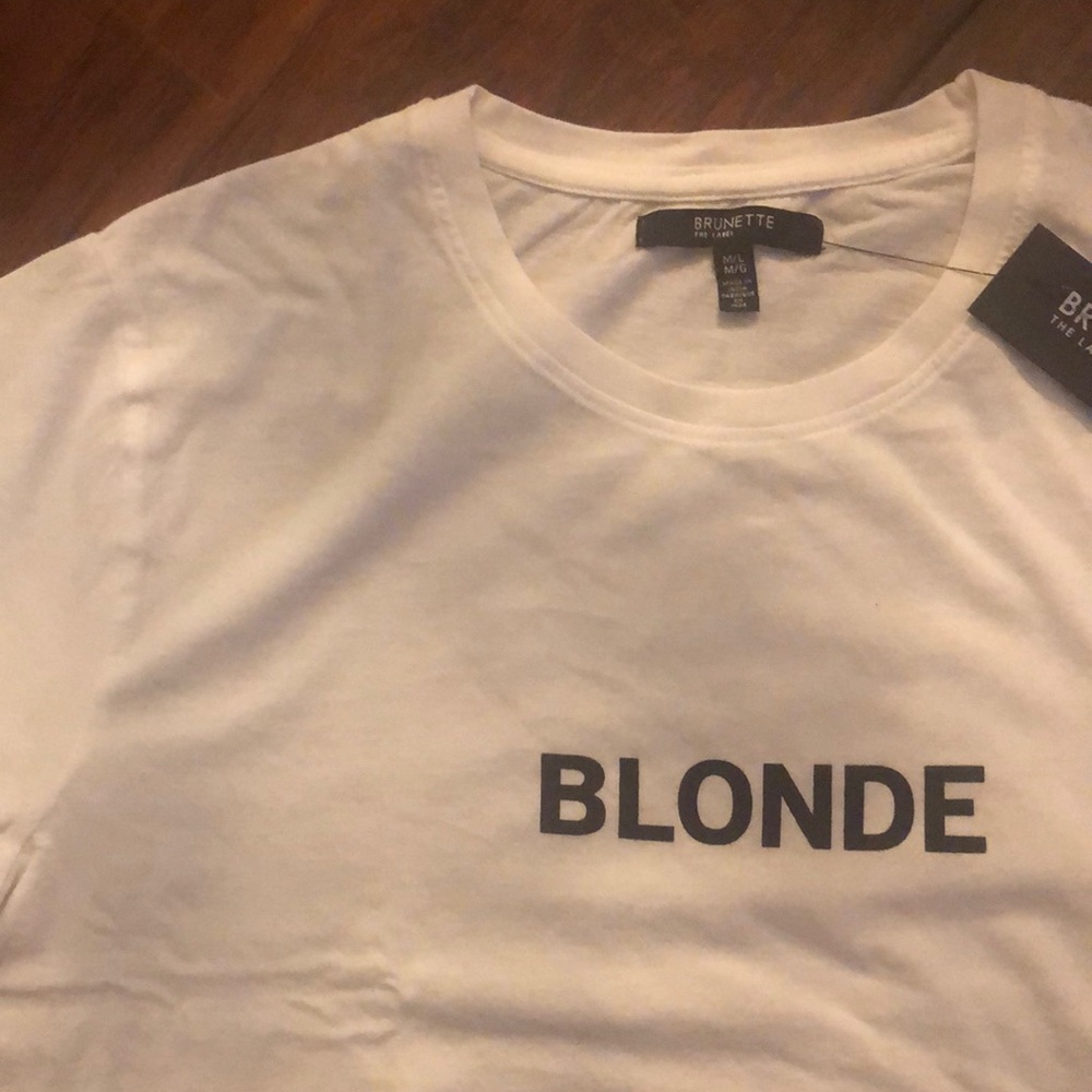 1 LEFT ❗️NEW BLONDE BRUNETTE THE LABEL CROPT-SHIRT - Picture 2 of 5